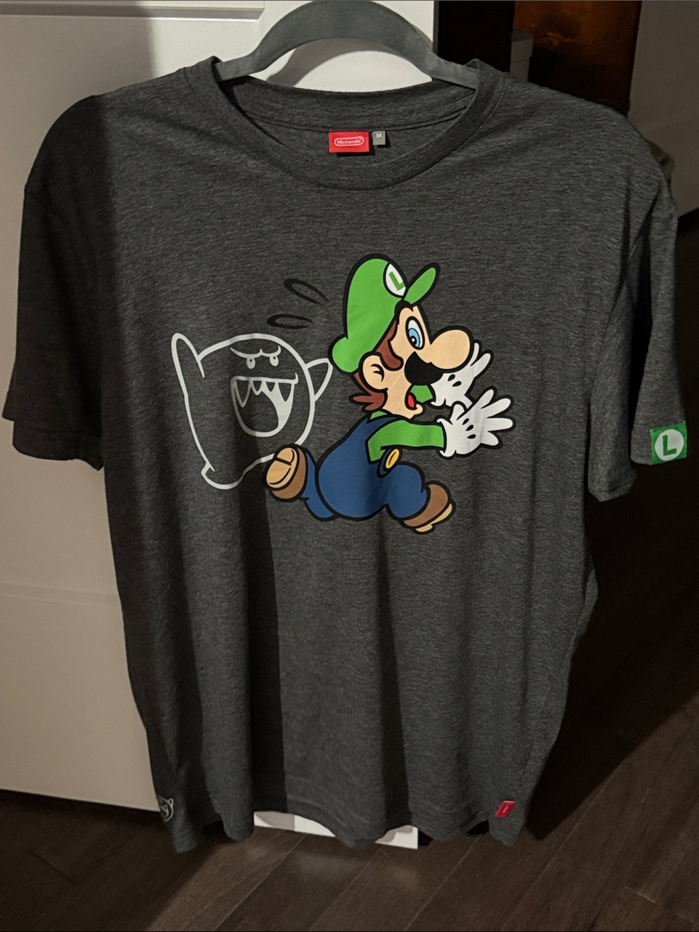 Nintendo unisex grey Luigi tshirt size medium
